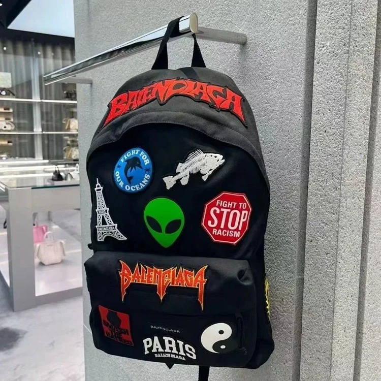 22SS Explorer alien logo embroidery graffiti sticker backpack backpack 2025new
