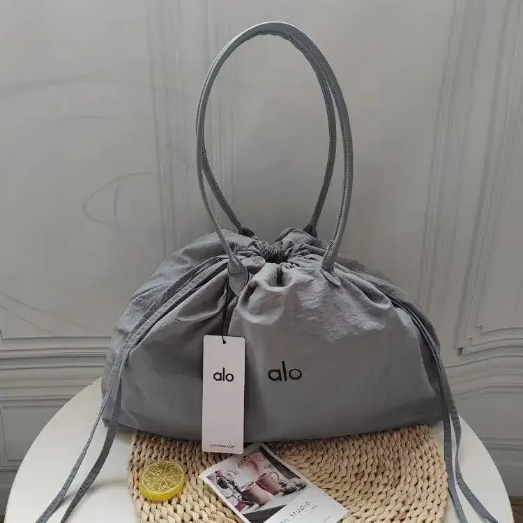 Balenciaga Large-capacity bag, shopping bag, men's and women's bag, canvas bag, sports bag, fitness tote, shoulder bag, same style yoga