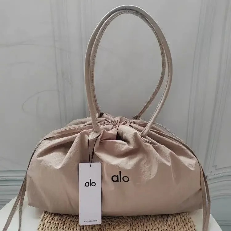 Balenciaga Large-capacity bag, shopping bag, men's and women's bag, canvas bag, sports bag, fitness tote, shoulder bag, same style yoga