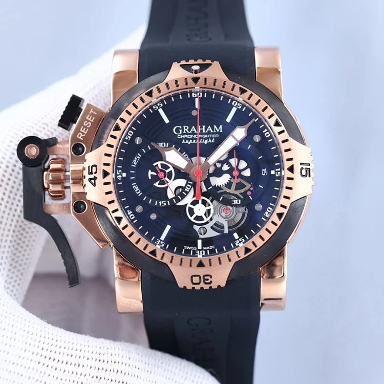 Greenham brand watches also inherit the spirit of innovation in functional design. The brand takes a different approach and each watch is amazing. ✨✨✨