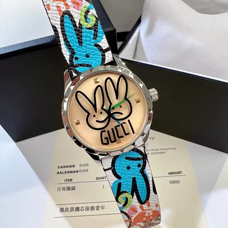 Timeless series w bowl watch. In order to celebrate the Year of the Rabbit, the brand launches a new design watch with beautiful colors. The dial diameter is 38 mm.