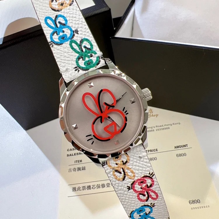 Timeless series w bowl watch. In order to celebrate the Year of the Rabbit, the brand launches a new design watch with beautiful colors. The dial diameter is 38 mm.
