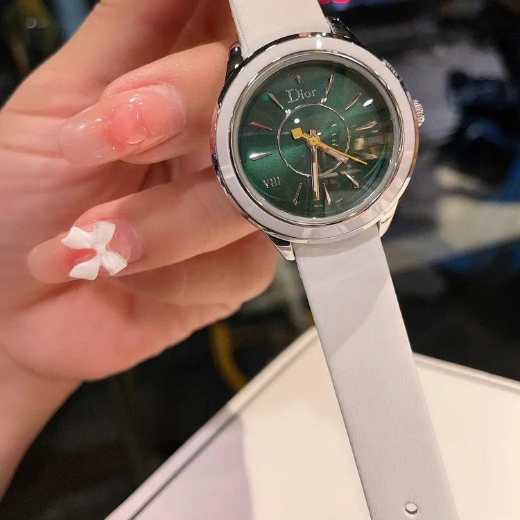 Xiaohongshu’s new products come and go. Ceramic ring exclusive 2022 AAA diamond style Dior VIII series women’s watch