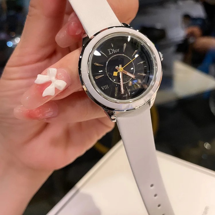 Xiaohongshu’s new products come and go. Ceramic ring exclusive 2022 AAA diamond style Dior VIII series women’s watch