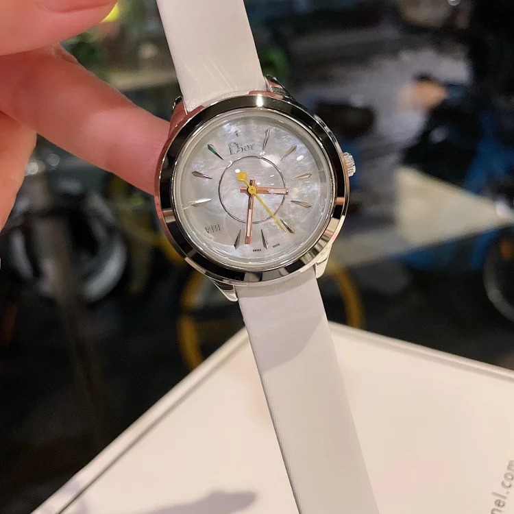 Xiaohongshu’s new products come and go. Ceramic ring exclusive 2022 AAA diamond style Dior VIII series women’s watch