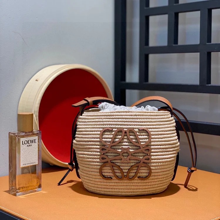 L fashion bag