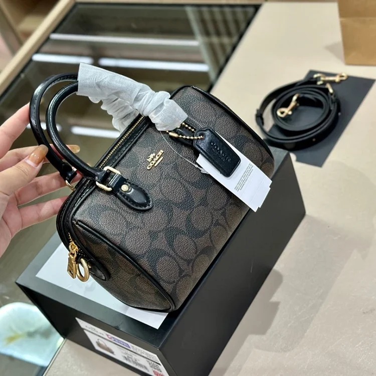 C fashion bags
