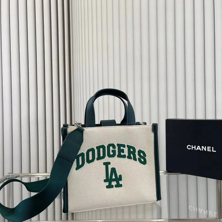 M fashion bag