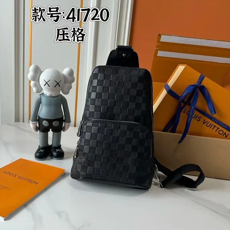 DX4-3 checkerboard chest bag shoulder bag