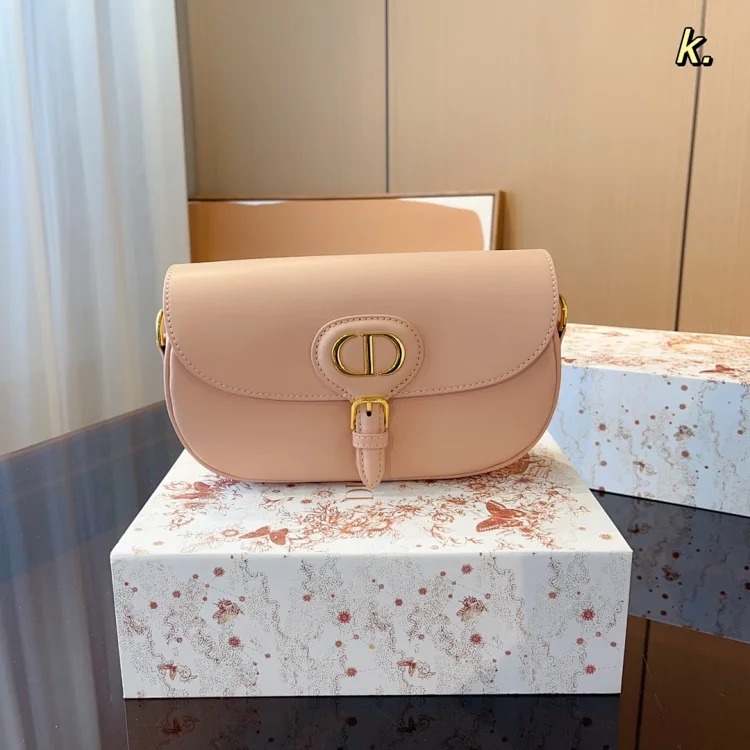 D fashion bags