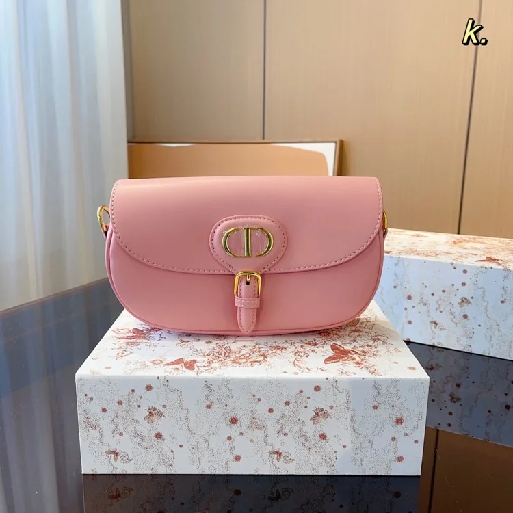 D fashion bags