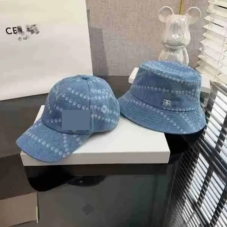 The details fill the market with the high-end 25 spring and style denim denim chain print fisherman hat baseball cap