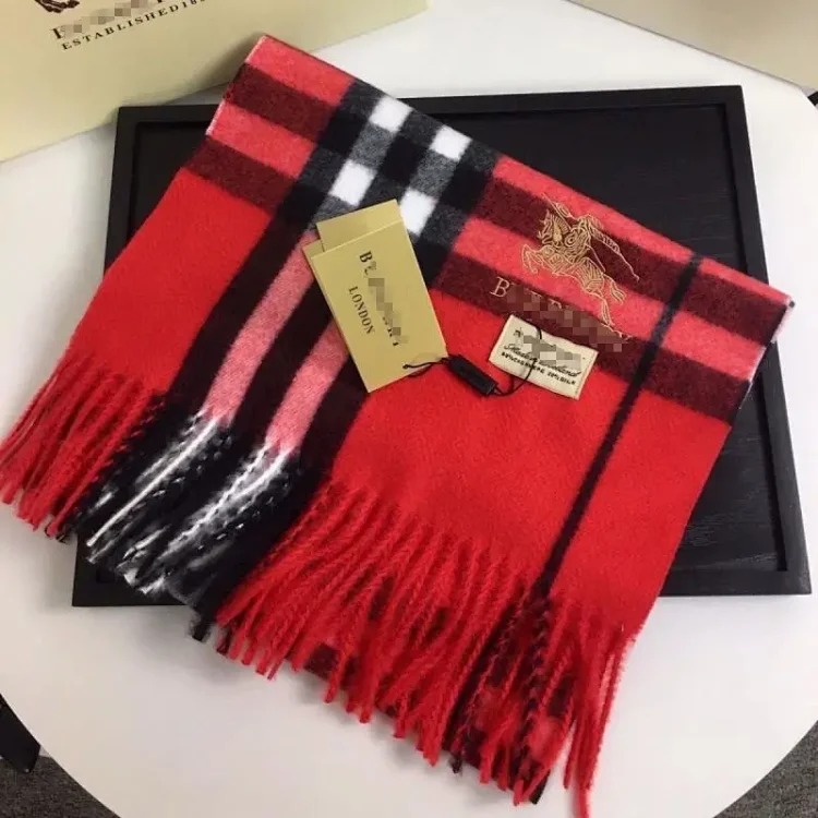 Fashion trend scarf 02