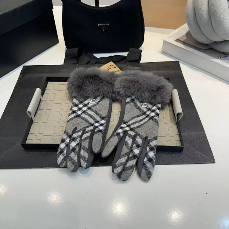 YA02-Small gloves, great warmth