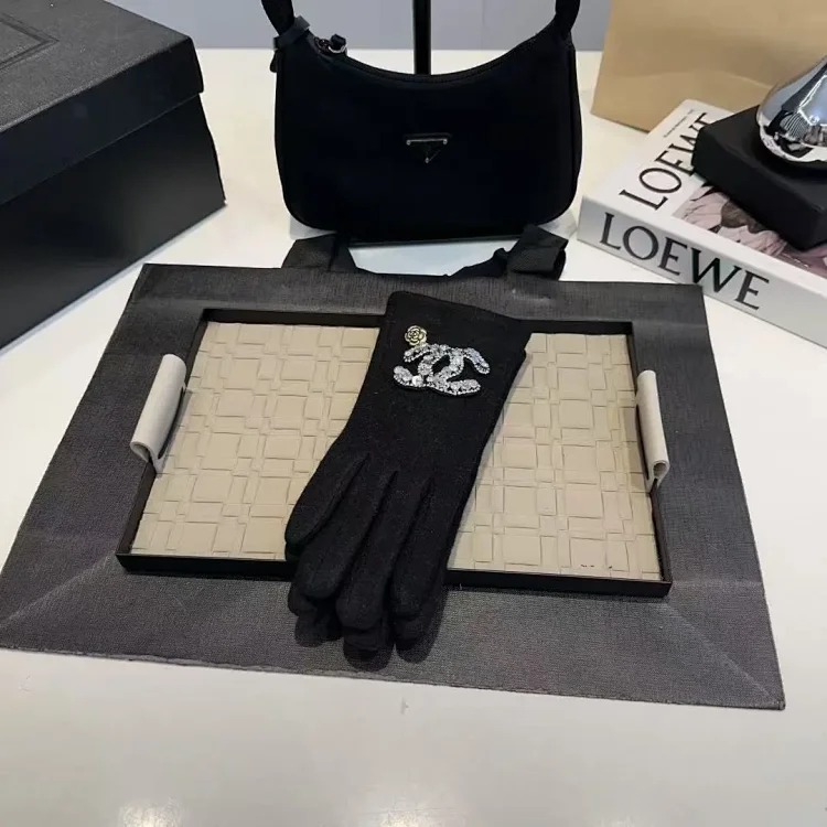 YA02-Small gloves, great warmth