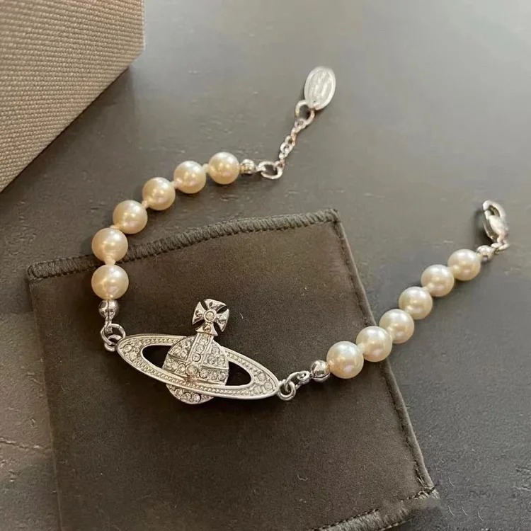 High version of the Queen Mother's Plane Saturn Pearl Bracelet for Women Vivian Classic Planet Pin Pearl Bracelet Jewelry