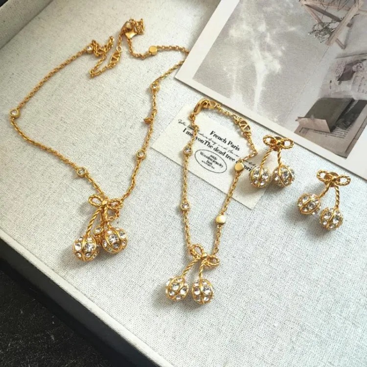 Warren style full diamond metal cherry earrings, versatile pastoral style bracelet, light luxury and cute style star necklace