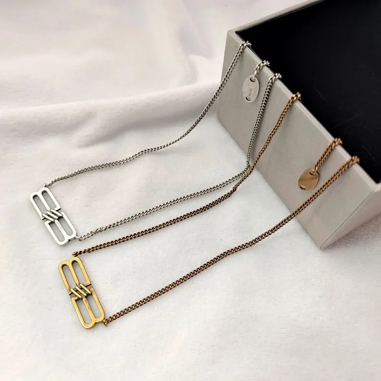 French Parisian style distressed letter necklace, light luxury palace retro women’s earrings, versatile baroque medieval women’s necklace
