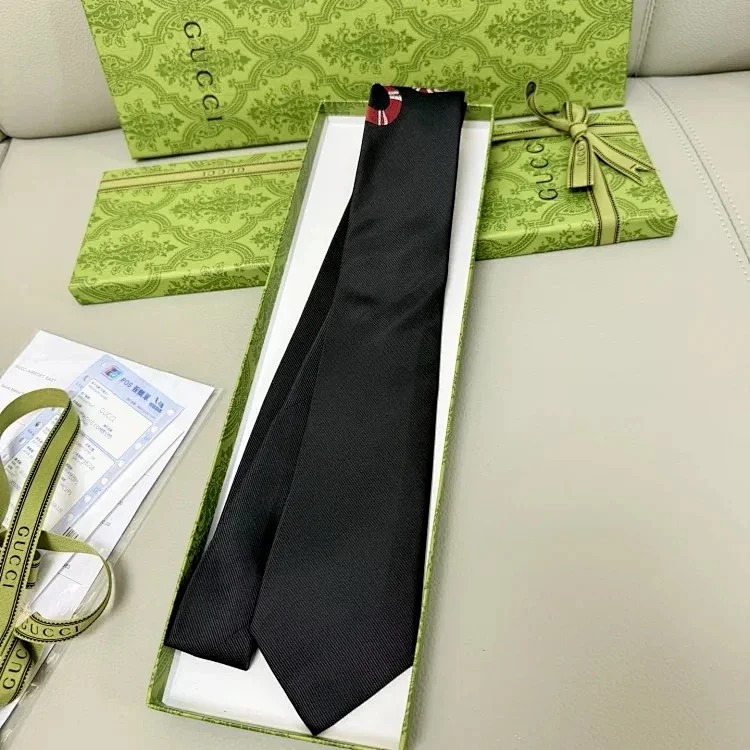 Tie