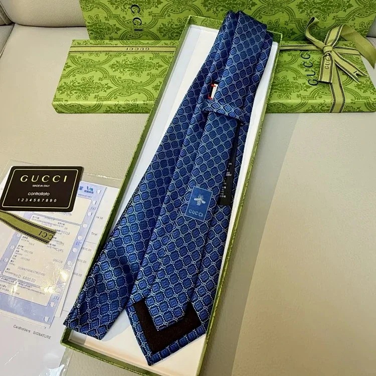 Tie
