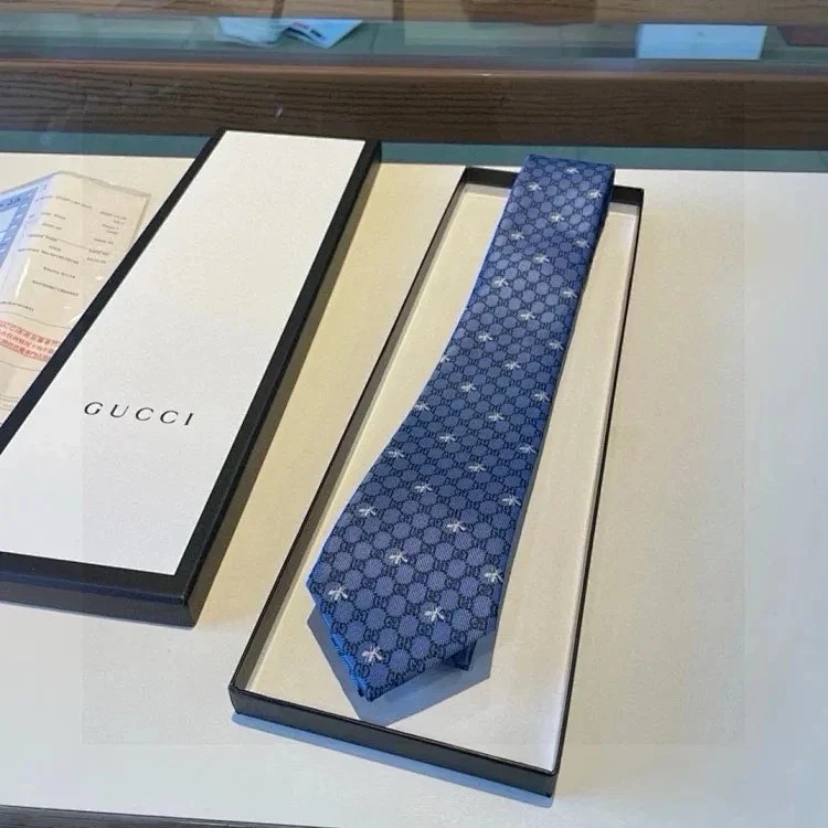 Tie