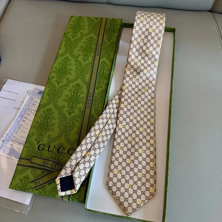 Tie