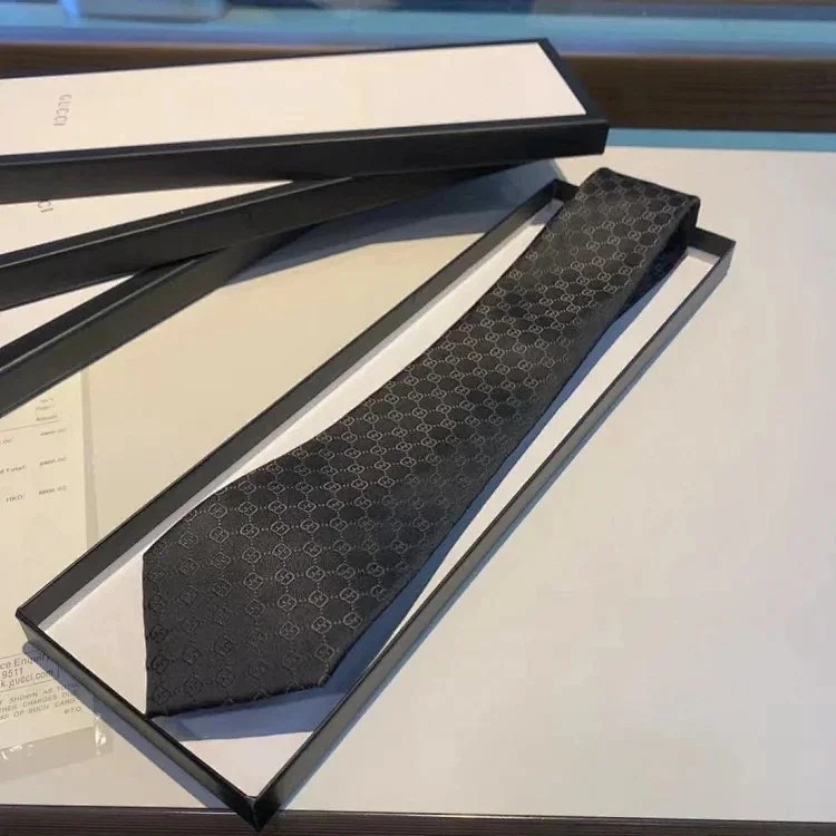 Tie