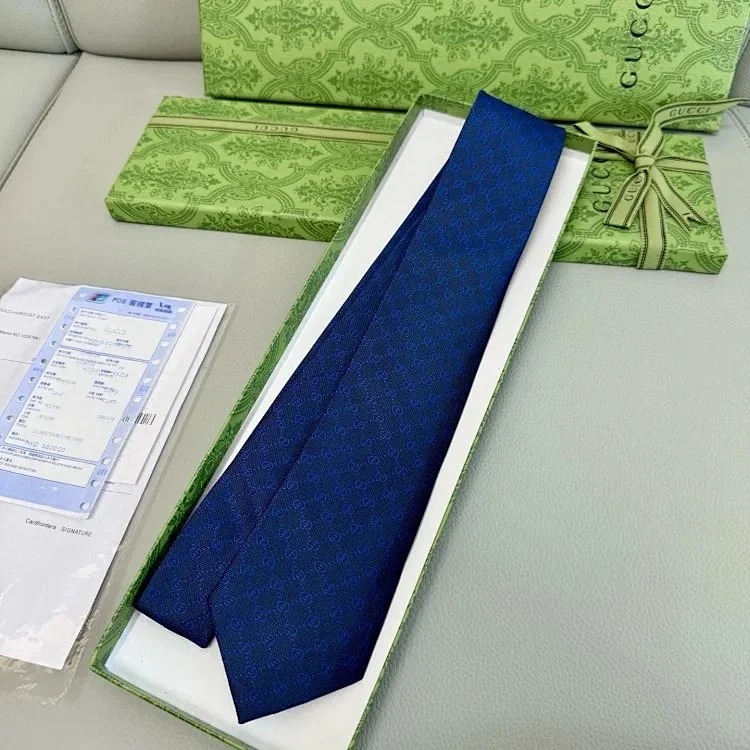 Tie