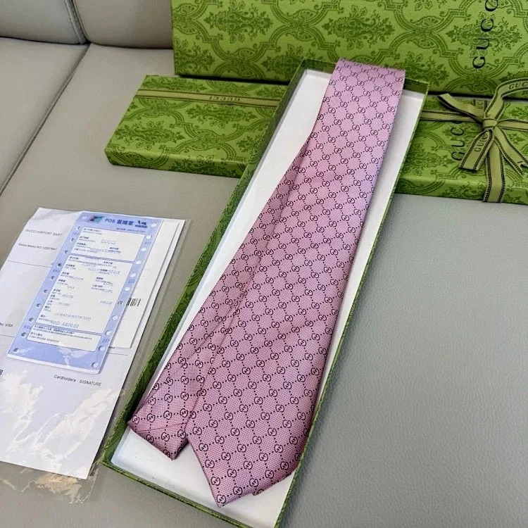 Tie