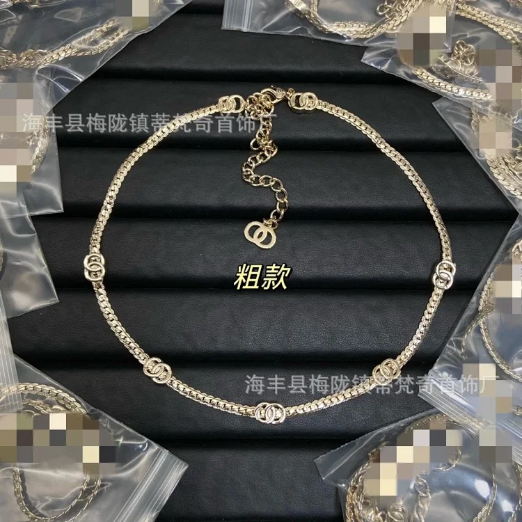 Gucci 25C high Xiaoxiangfeng new necklace for women European and American double C retro Xiaoxiang home wear leather clavicle pearl sweater chain
