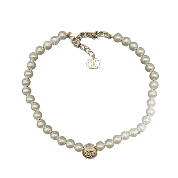 Gucci 25C high Xiaoxiangfeng new necklace for women European and American double C retro Xiaoxiang home wear leather clavicle pearl sweater chain
