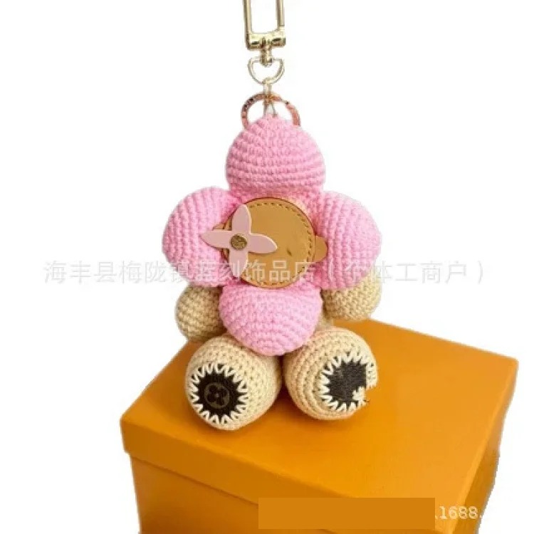 Internet celebrity's same style sun flower plush doll, cute woolen handmade pendant, bag small pendant keychain