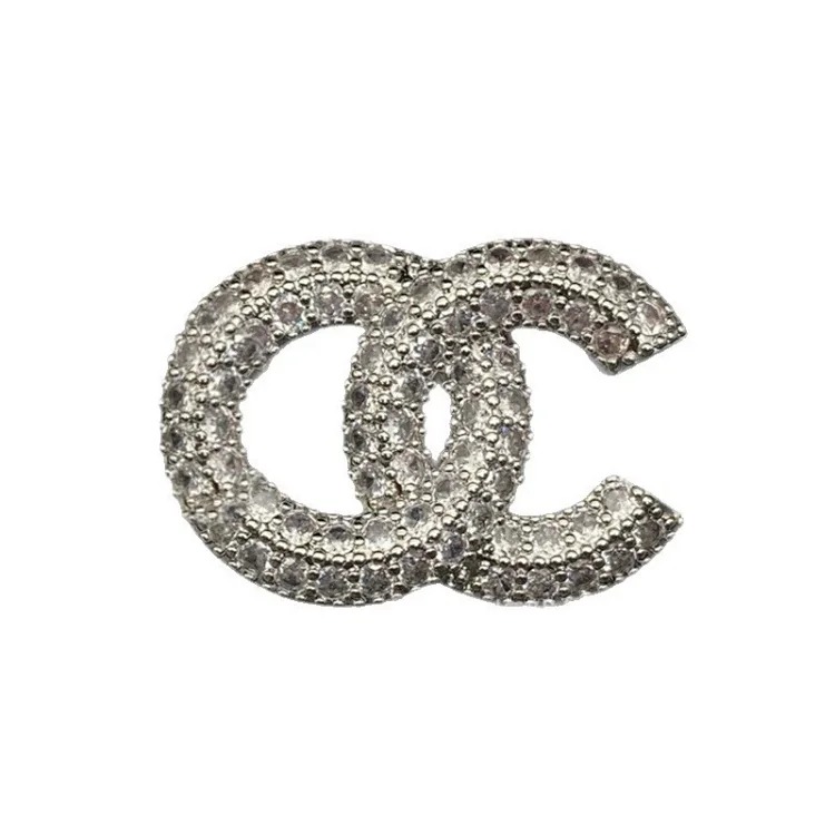 Chanel 25c new double C brooch for women, enamel, light luxury, leather pearls, love, small fragrant tassels, versatile fragrant grandma corsage