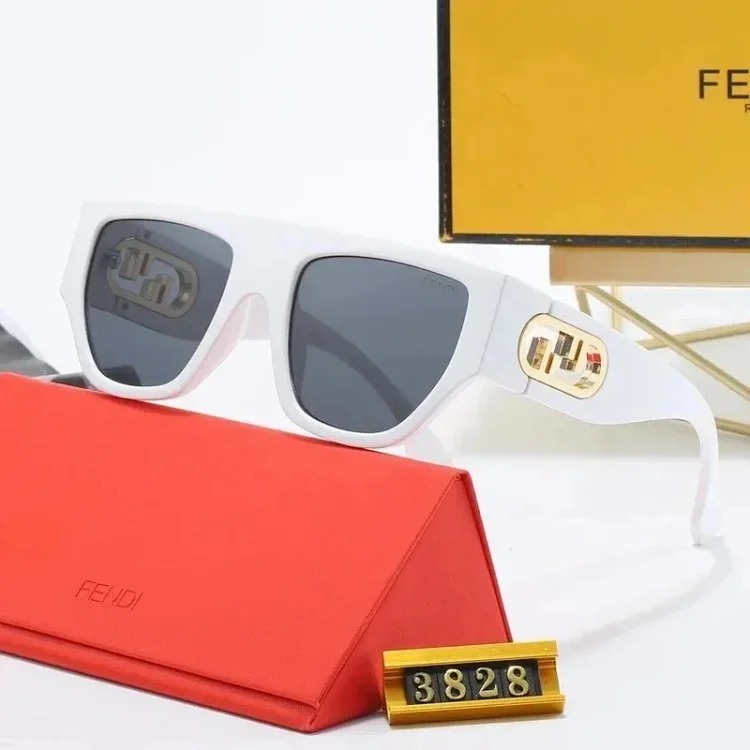 Fashionable sunglasses 011