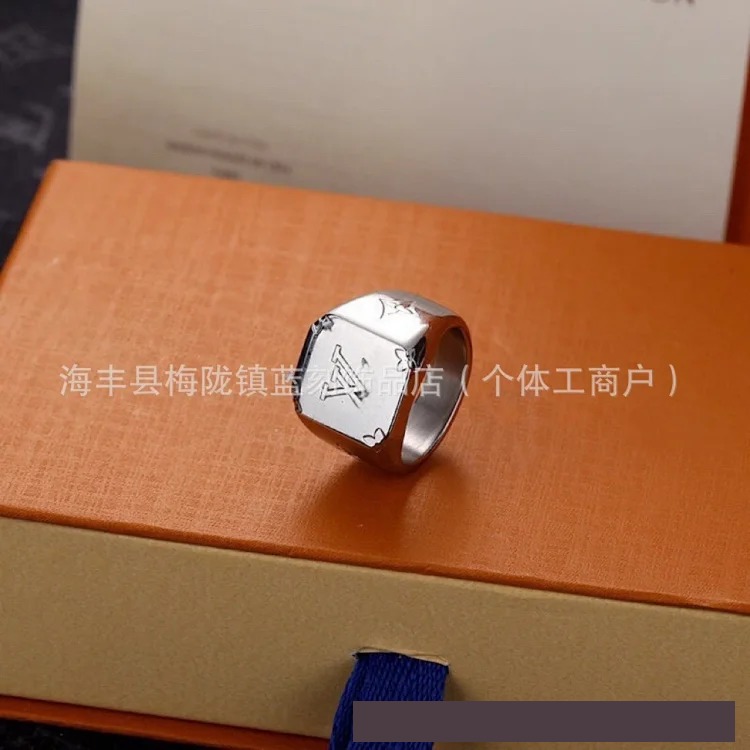 Couple pattern ring(pic3) Couple pattern ring