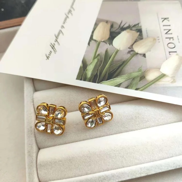 Celine Arc de Triomphe medieval jewelry rhinestone four-leaf clover earrings niche design rhinestone necklace simple temperament earrings