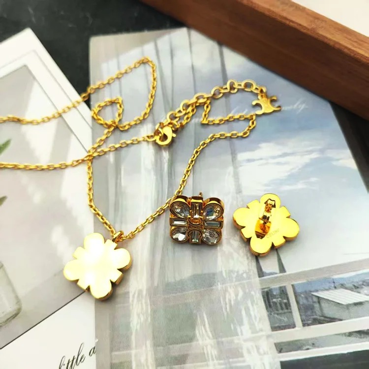 Celine Arc de Triomphe medieval jewelry rhinestone four-leaf clover earrings niche design rhinestone necklace simple temperament earrings
