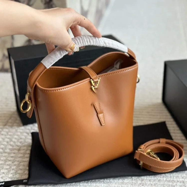 2025 spring and summer Yang Shulin mini bucket bag shoulder portable vegetable basket pendant ins Xiaohongshu same bucket type