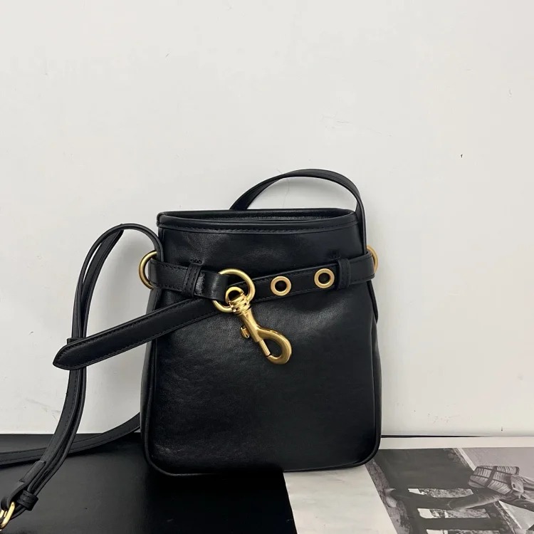 Miaojia's new vegetable tanned cowhide mobile phone bag, fashionable mini shoulder crossbody bag, lock buckle small square bag, retro lucky bag bag