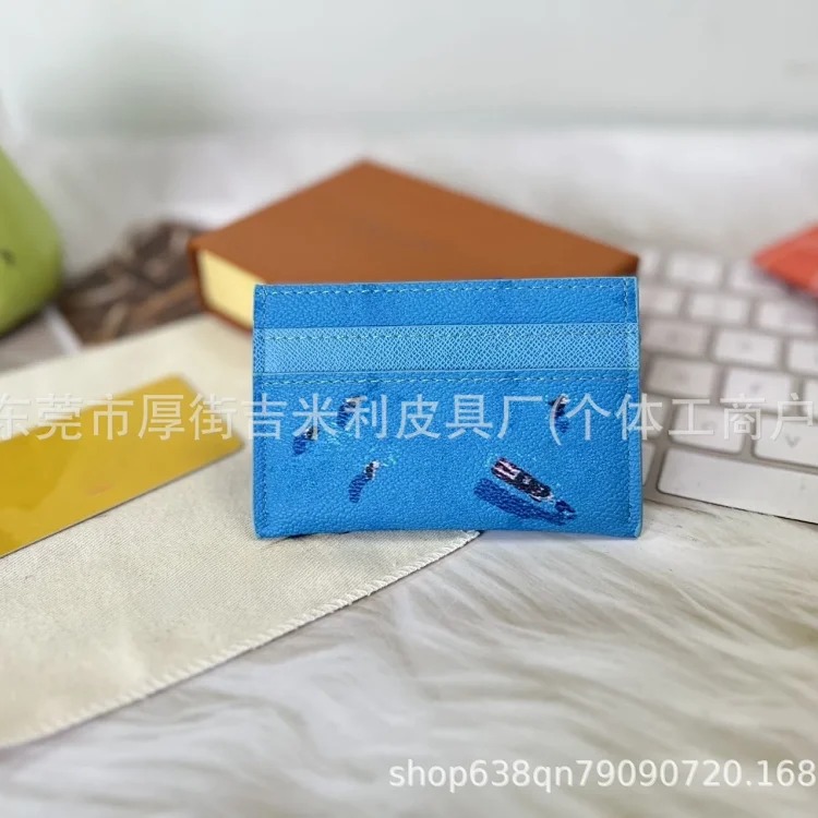 2025 new popular original leather passport holder wallet card bag printed short half-fold thin business wallet wallet image 3