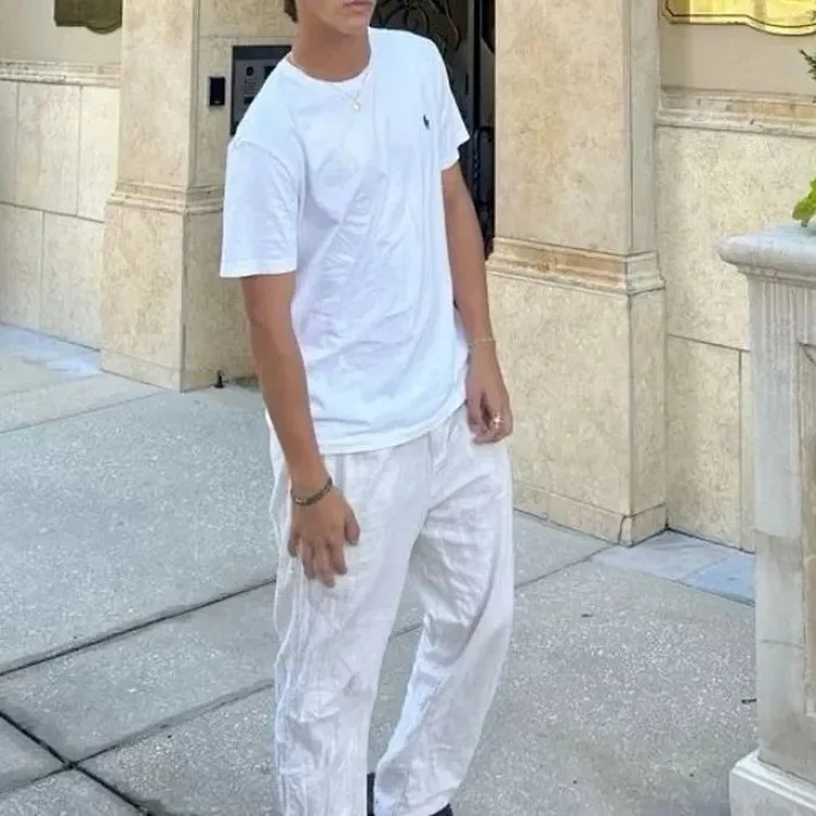 Fashion casual T-shirts 40-$5 OFF