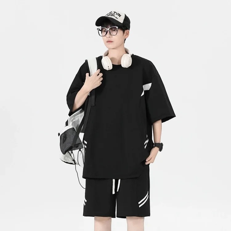 Summer loose short-sleeved men's T-shirt men's sports and leisure suit men's light luxury high-end handsome two-piece set
