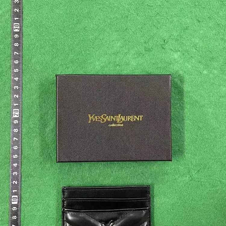 UF-1 has nowhere to put its emotions, let the card bag carry it image 5