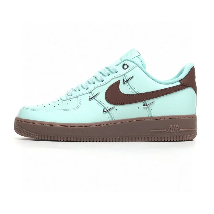 Classic sports and leisure sneakers-009