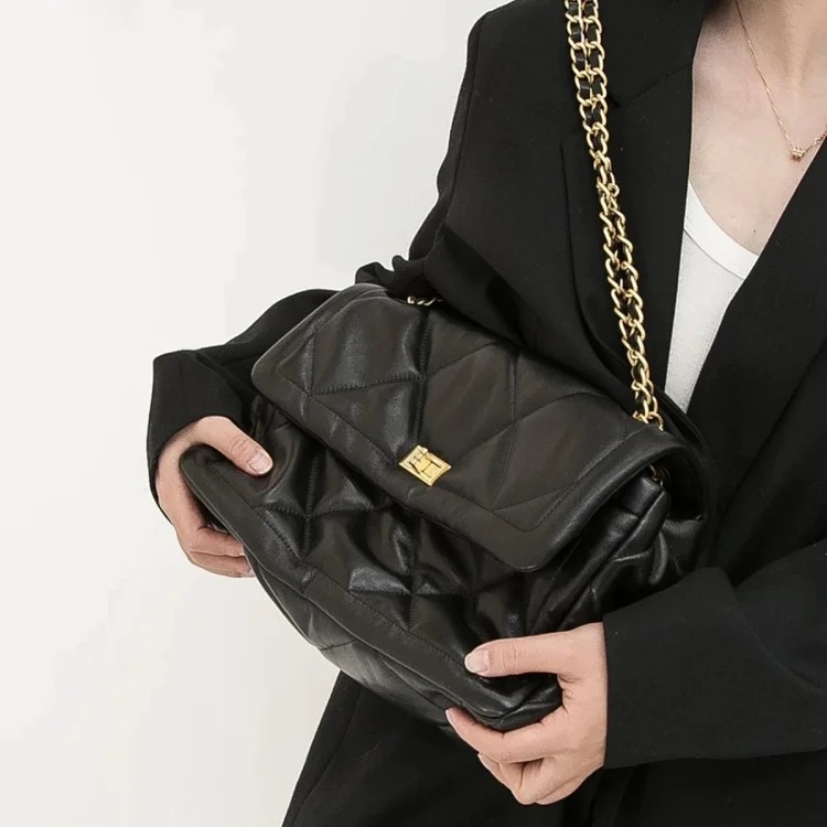 2026 new style sheepskin small fragrant style rhombus chain small square bag large capacity simple commuter shoulder crossbody messenger bag