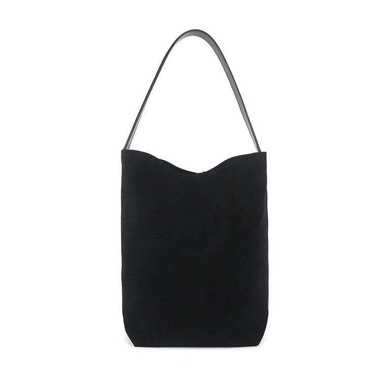 TR high goods 2025 new cowhide bucket bag large capacity European and American shoulder bag commuter high-end handbag for women