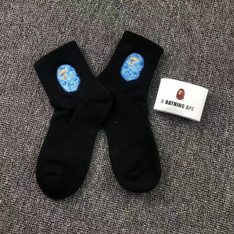 2021 Ape Big Icon Embroidered Bape Socks Towel Short Tube————FR image 4