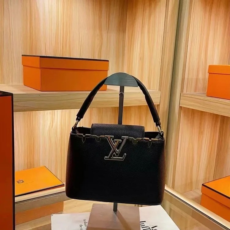 Light luxury style portable cross-body women's bag 001 (without box)