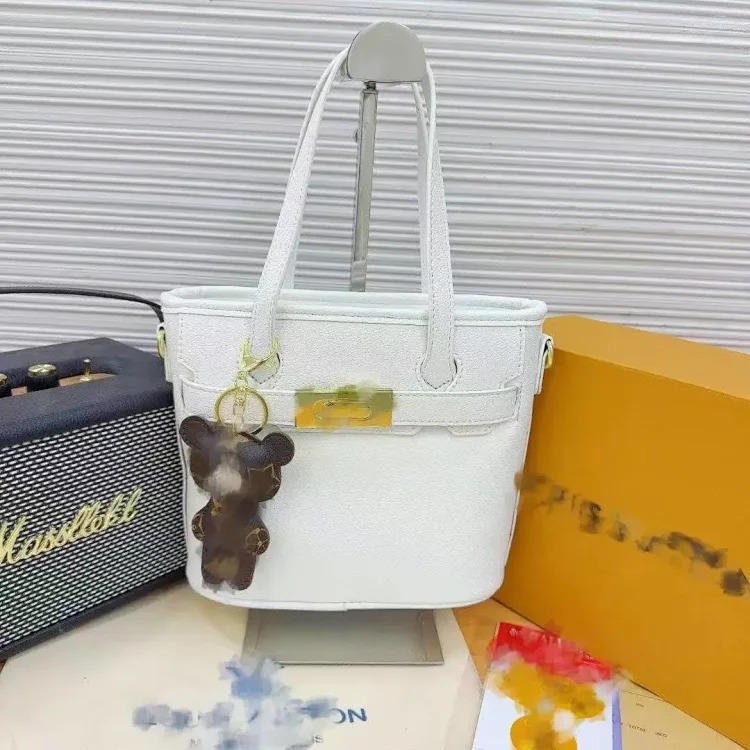 Light luxury style portable cross-body women's bag 001 (without box)