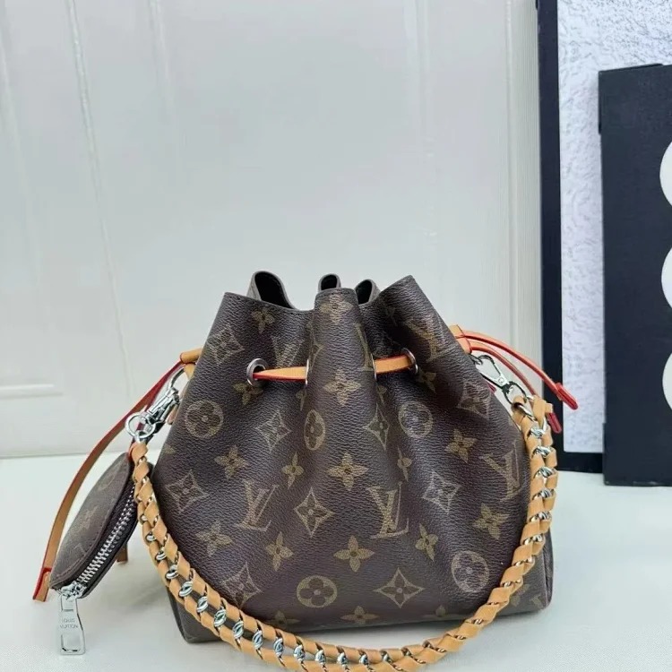 Light luxury style portable cross-body women's bag 001 (without box)